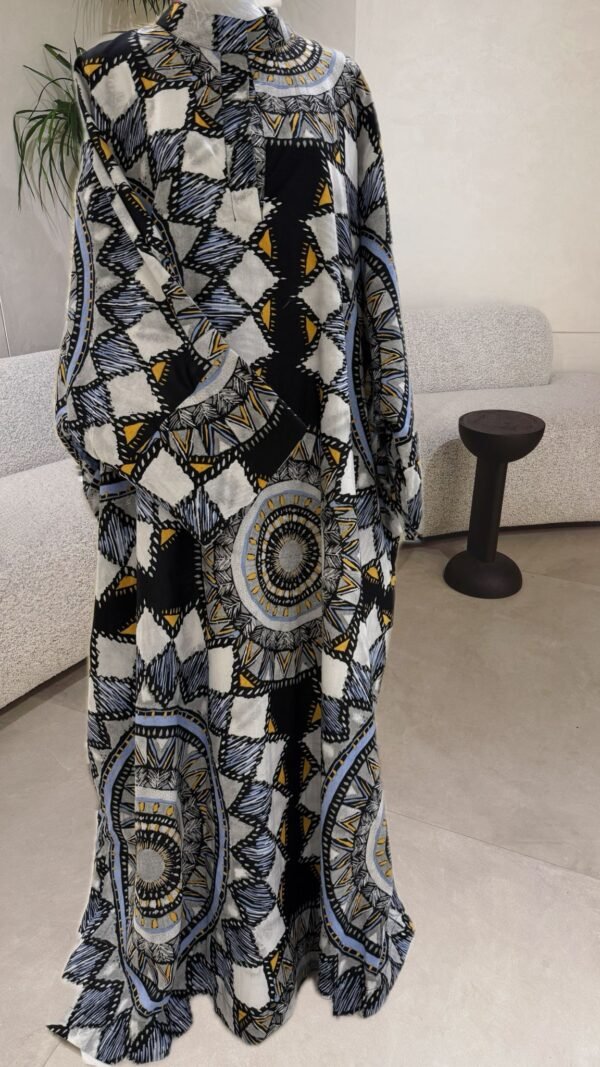 WhatsApp Image 2026-01-10 at 9.57.44 PM (1) DIAMONDS - MESSY - Image 1